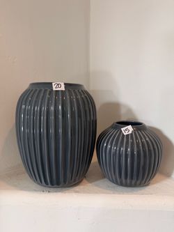Set of 2 Gray Ribbed Ceramic Vases