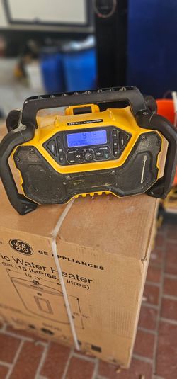 Dewalt Bluetooth speaker