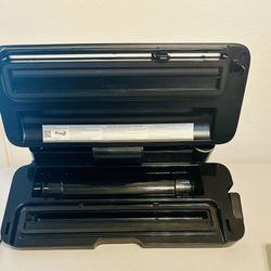FoodSaver VS3170 Multi-Use Food Preservation System with Handheld Vacuum Sealer.