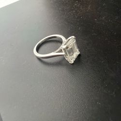 5.06 CT Diamond Hidden Halo Emerald Engagement Ring VS1 Perfect Condition.