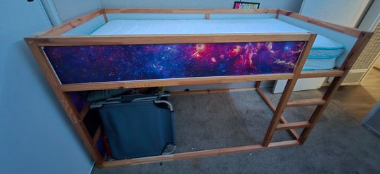 Kids bed with mattresses