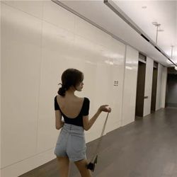 Backless black top