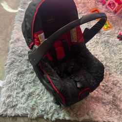 Even Flo car seat 