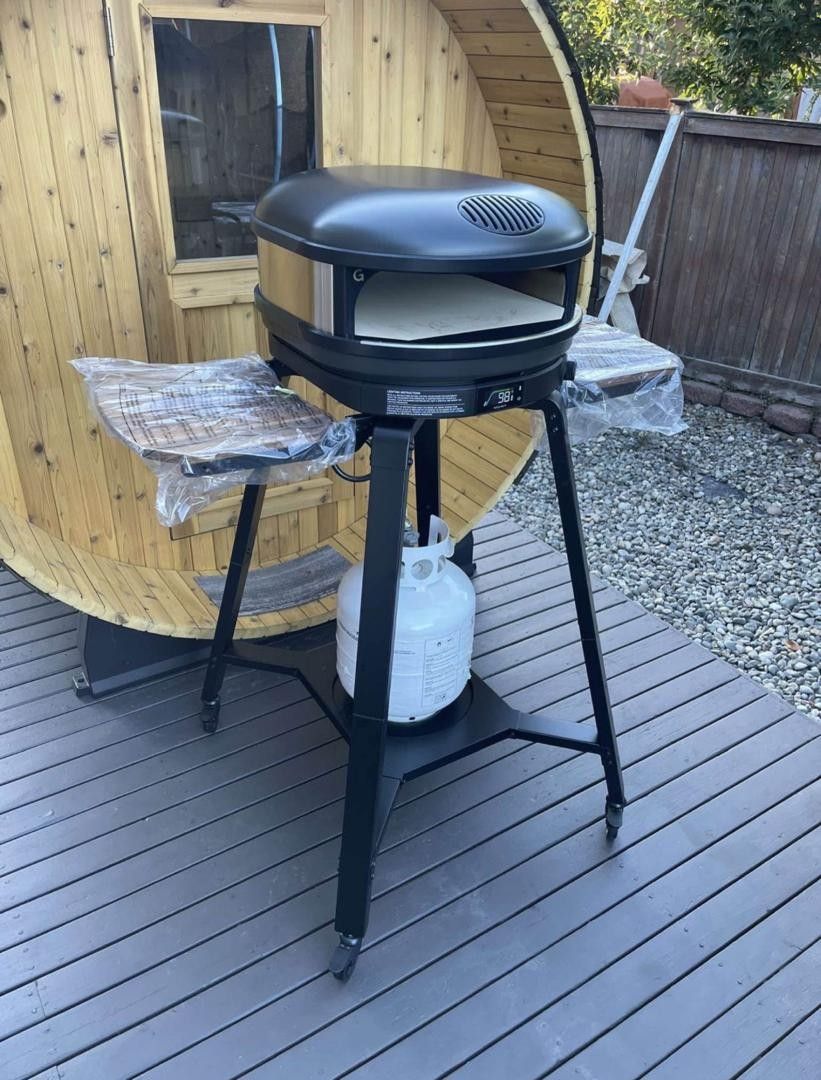Gozney-ARC XL pizza oven / stand