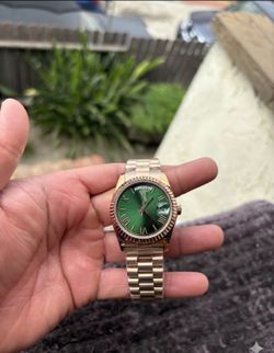 36mm men’s watch rose gold