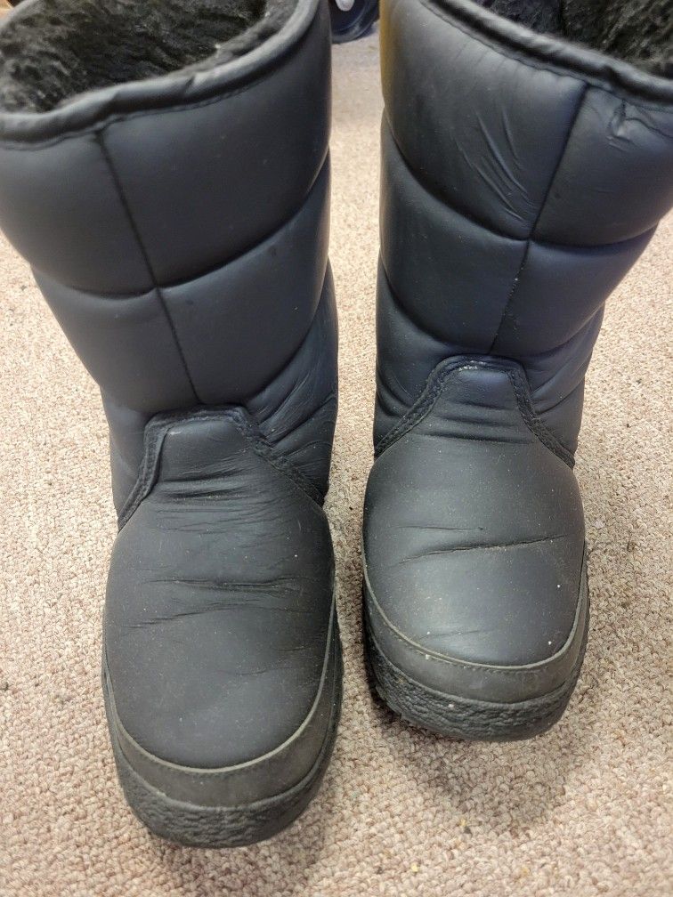 Womens Snow Boots Sz 7