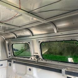 2015 GMC SIERRA TOP 5  1/2  Bed Cap