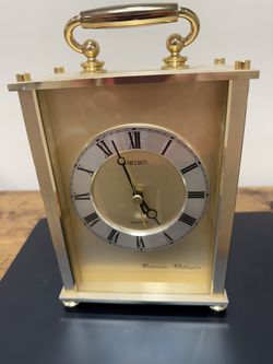 Seiko quartz brass-tone mantel clock