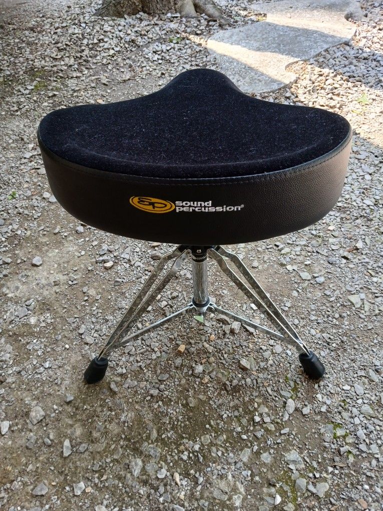 Like New Yop Of The Line Super Heavy Duty Saddle Style Drummer's Throne.