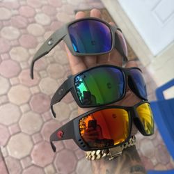 costa del mar sunglasses (plastic)