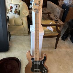 Peavey T40 Bass Guitar 1979