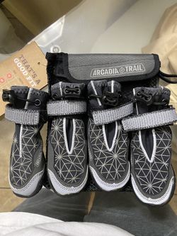 Brand New Arcadia Trail Dog Shoes
