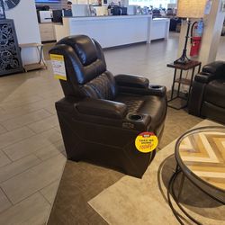 CLEARANCE Recliner