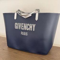Nwt Givenchy Navy Leather Tote Great Valentines Day Gift 