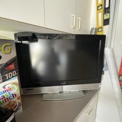 VIZO TV and Apple Tv