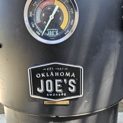 Oklahoma Joe's Large Charcoal Steel Drum Smoker With Wheels/Cash Only 