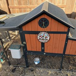 🐓 Chicken Coop with Run – Tractor Supply 