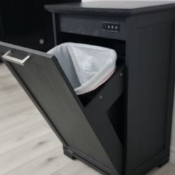 Brand NEW Tilt Out Garbage CAN