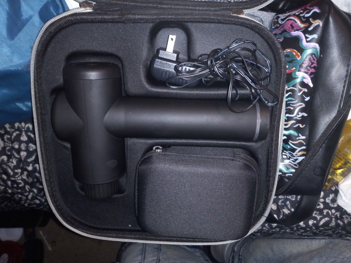 Sharper Image New Powerboost Deep Tissue Massager