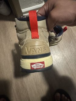 20 Bucks Used Vans MTE Size 7 Boots 