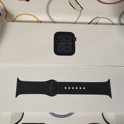 Apple Watch SE 3 44mm NEW