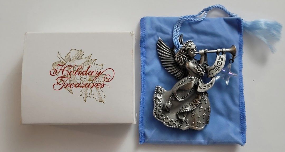Holiday Treasure 2002 Avon Angel Pewter Ornament