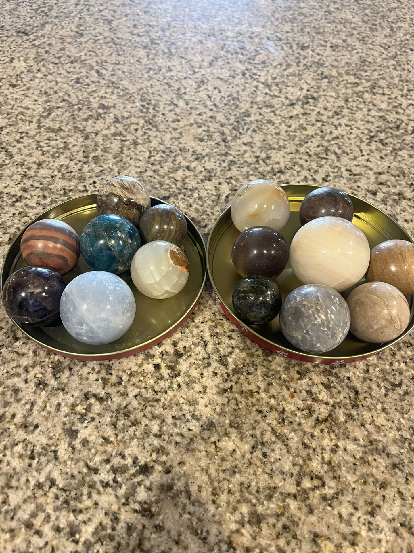 15 Crystal Balls - Various stones