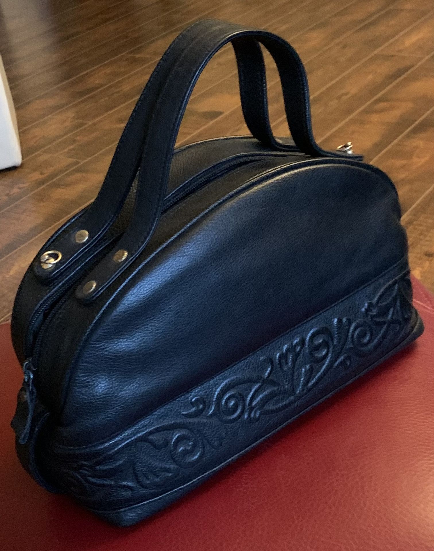 Leathers Handbag 👜