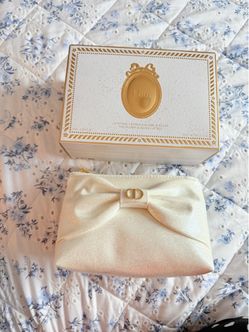 Dior 2026 holiday gif bag limited-edition makeup bag
