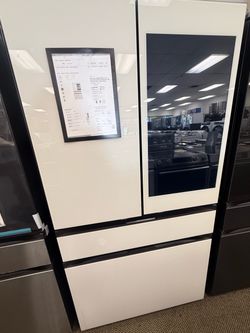 FAMILY HUB SAMSUNG BESPOKE FRIDGE ON SALE