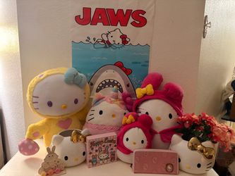 Hello Kitty Lot