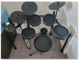 Electronic Drum Set