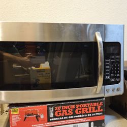 GE microwave for sale for Sale in Miami FL OfferUp