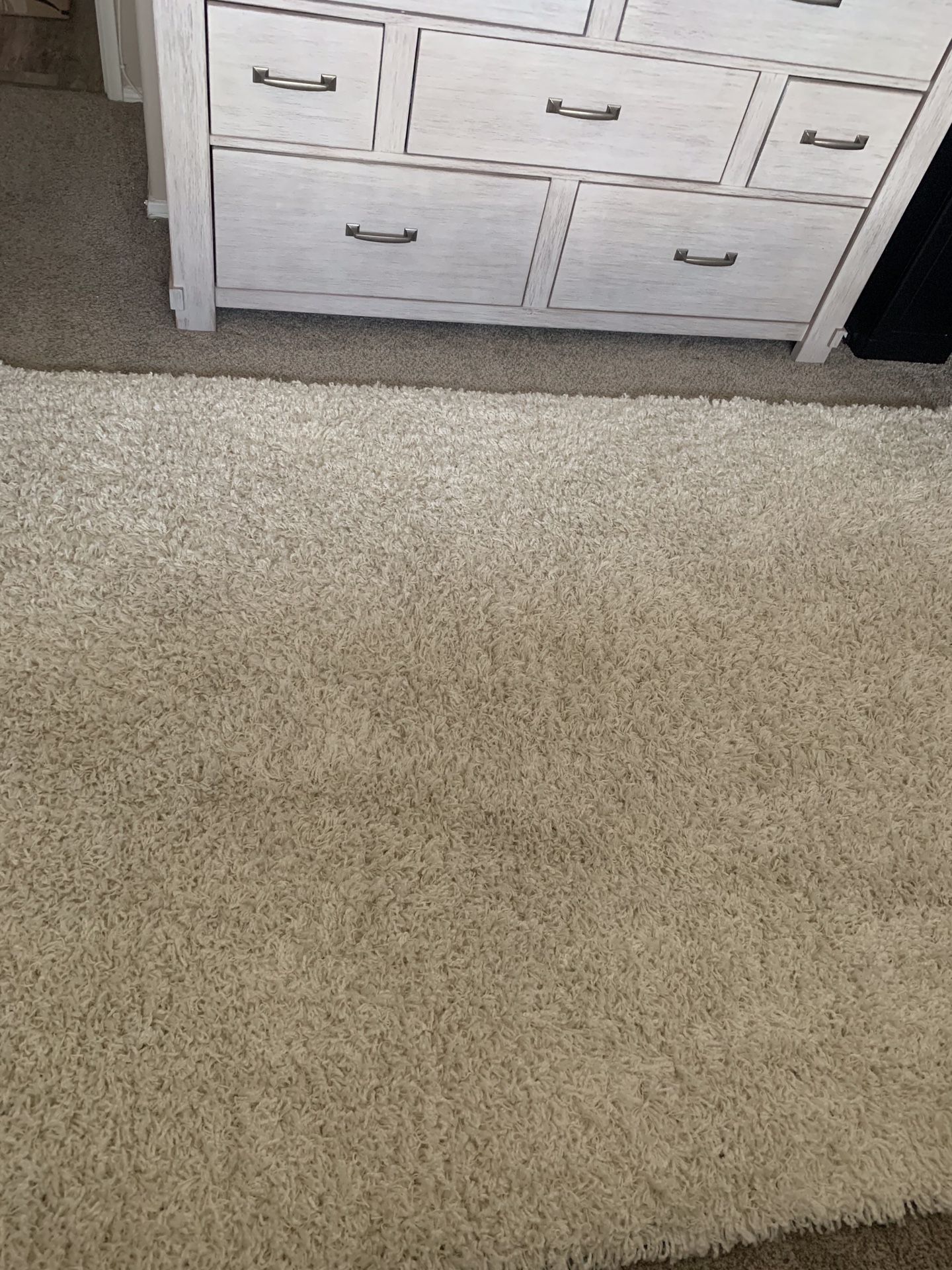 Nice Beautiful Soft Plush White Rug/Carpet