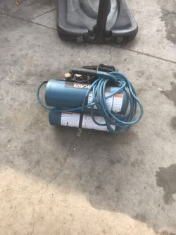 Air compressor