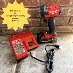Milwaukee 1/2” Fuel Impact Wrench Kit