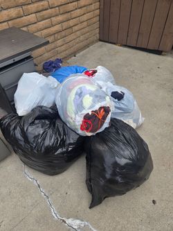FREE FREE CLOTHES