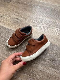 Cat&Jack Toddler sneakers Size 7