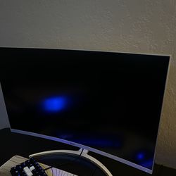 Curved Monitor 