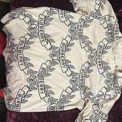 white and black burberry shirt 