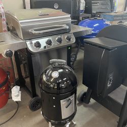 GRILLS SMOKERS BBQ CHARCOAL GRIDDLES NEW ! I got em! NEW PICK UP PHOENIX  43rd ave and Indian School 