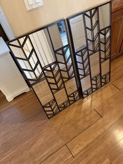 Set of 2 Decorative Wall Mirrors – Modern Geometric Design