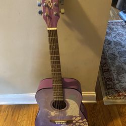 ACOUSTIC GUITAR 