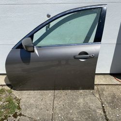 2009-2015 Infiniti Drivers side Door