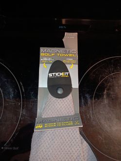MAGNETIC STICK IT GOLF TOWEL