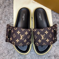 Louis Vuitton Slides size 38 Eur 7