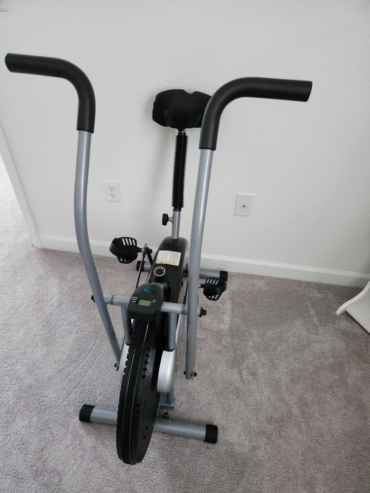Exercise Bike in Homestead, FL in Good Condition.