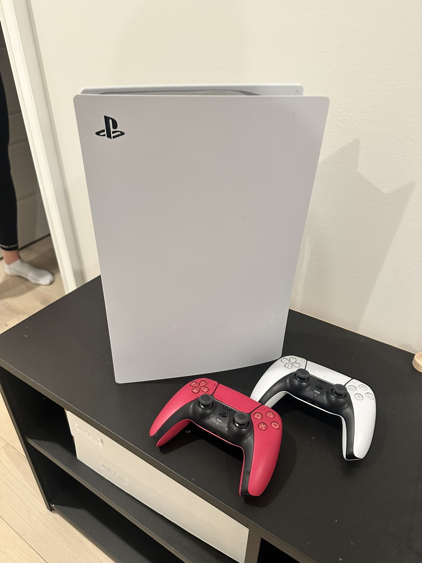 PS5 Disc Version - Like New