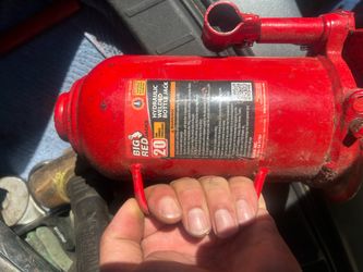 Torin Big Red 20-Ton Hydraulic Bottle Jack