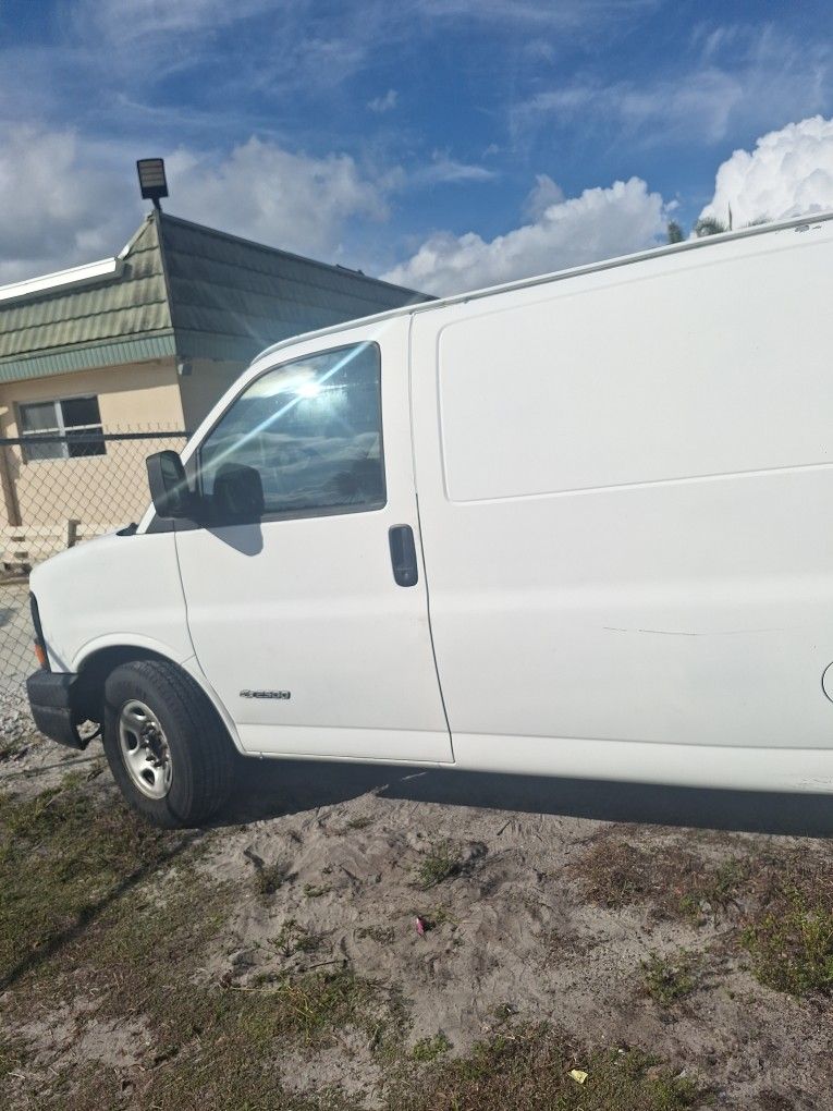 2005 Chevrolet Express